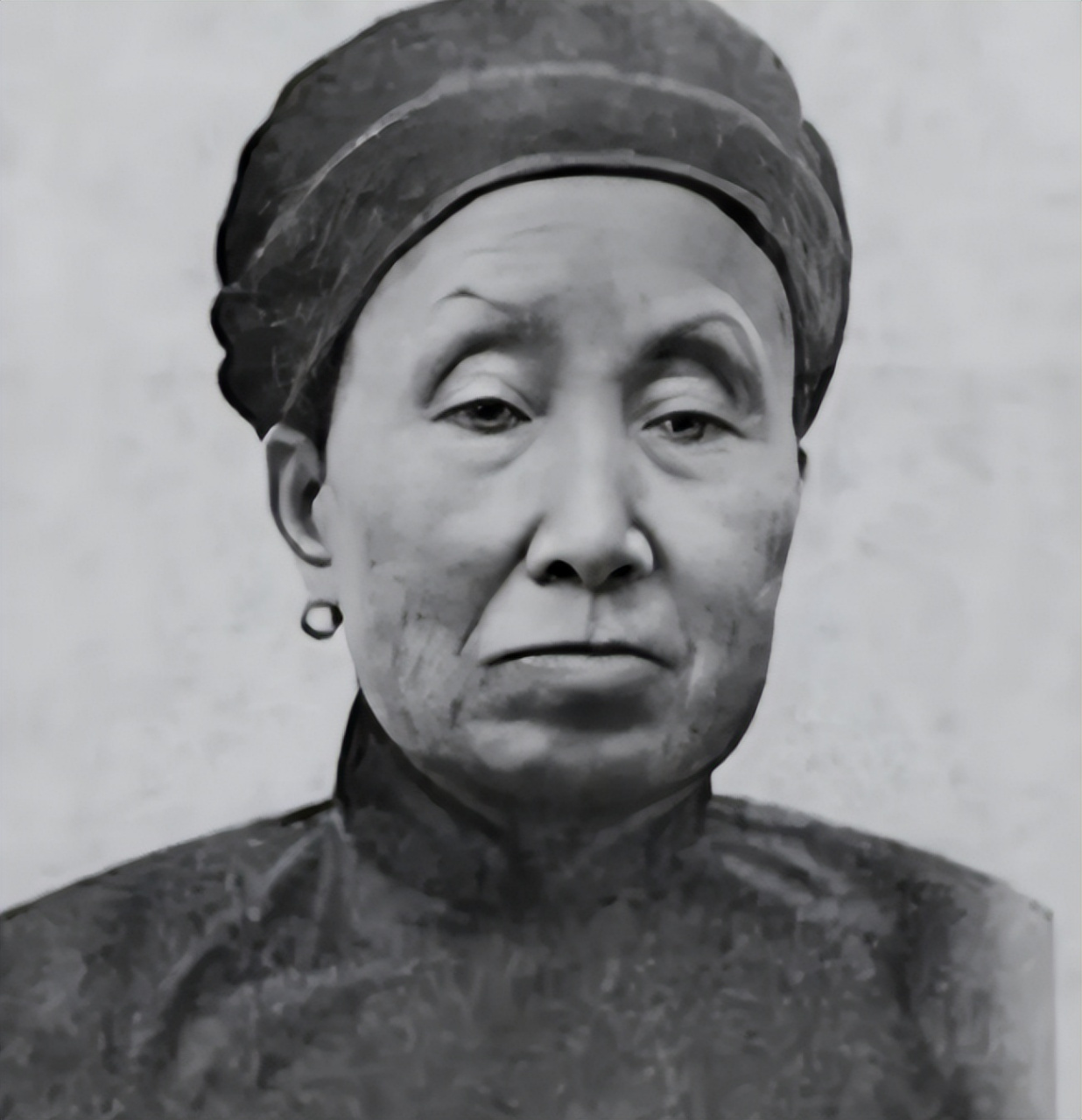 1950年2月9日,龙潭寺惨案发生了,我军立即对大西南的土匪进行剿匪.