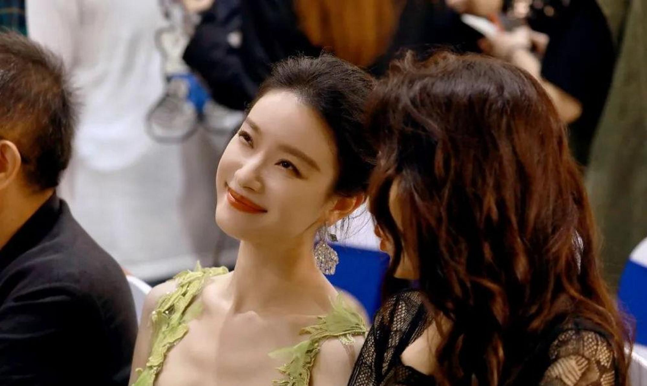 "谋女郎"倪妮的豪宅火了,全屋精致奢华,没有一丝俗气,太羡慕