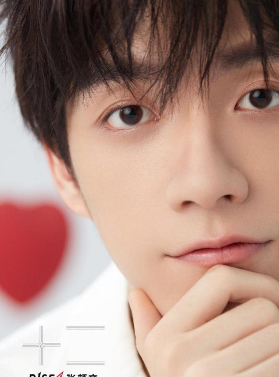 开幕式,杜海涛把赵磊念成赵让,任世豪念成任世嘉……来,r1se高清怼脸