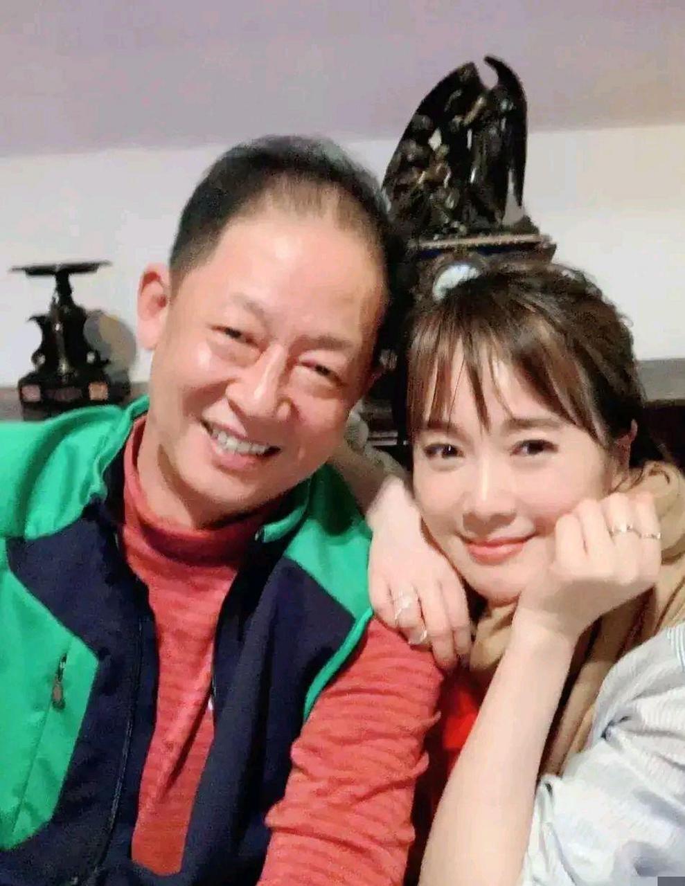 57岁的王志文出生于上海. 他身高 1 米 79!