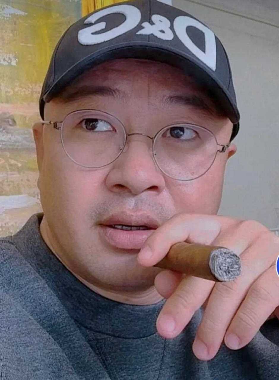 吴召国评价东方阿保的晓秀平台,没有任何机会         东方阿保做了