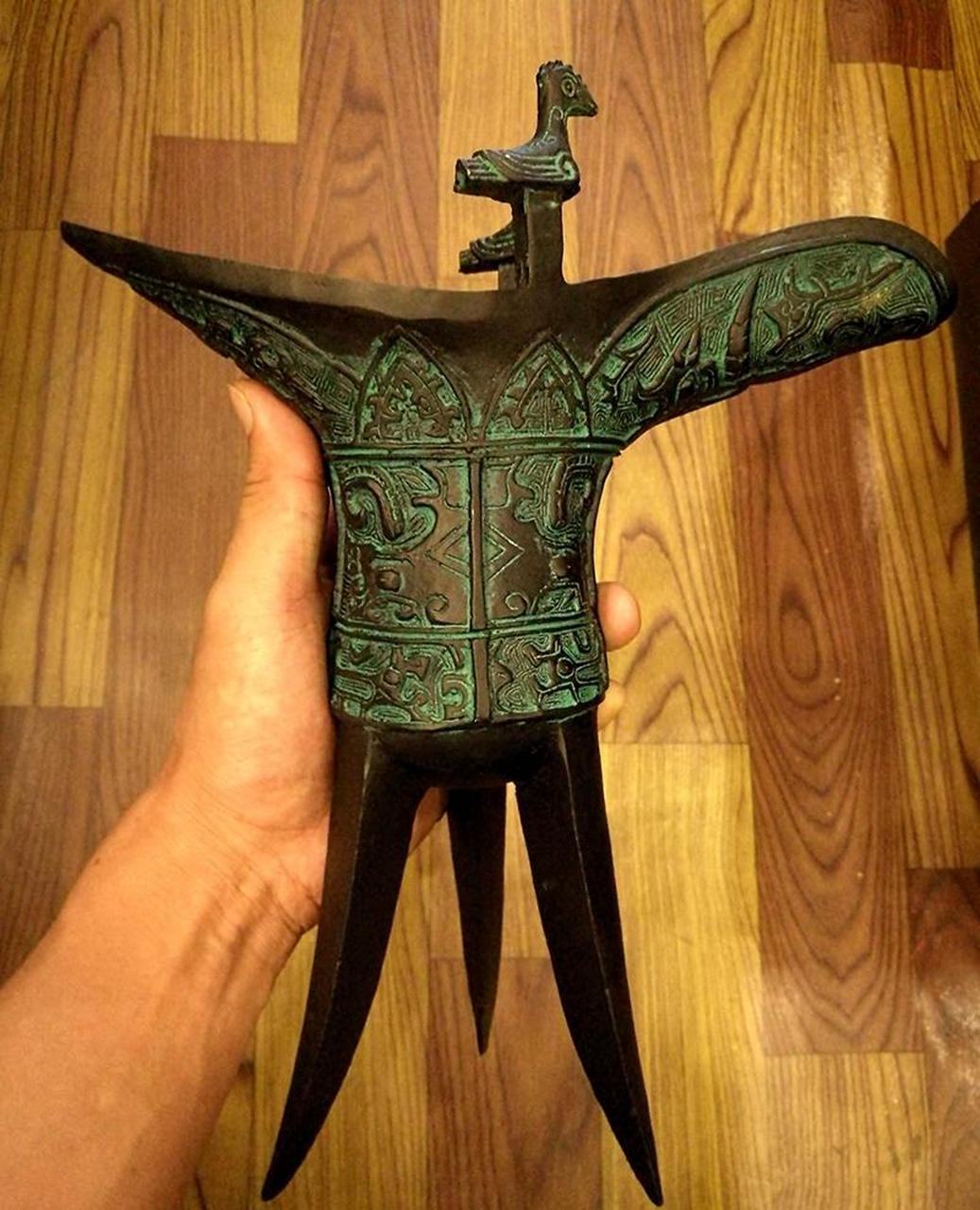 百家号星火计划# 2007年,河南人梁鑫,白天是身价亿万的房地产大佬