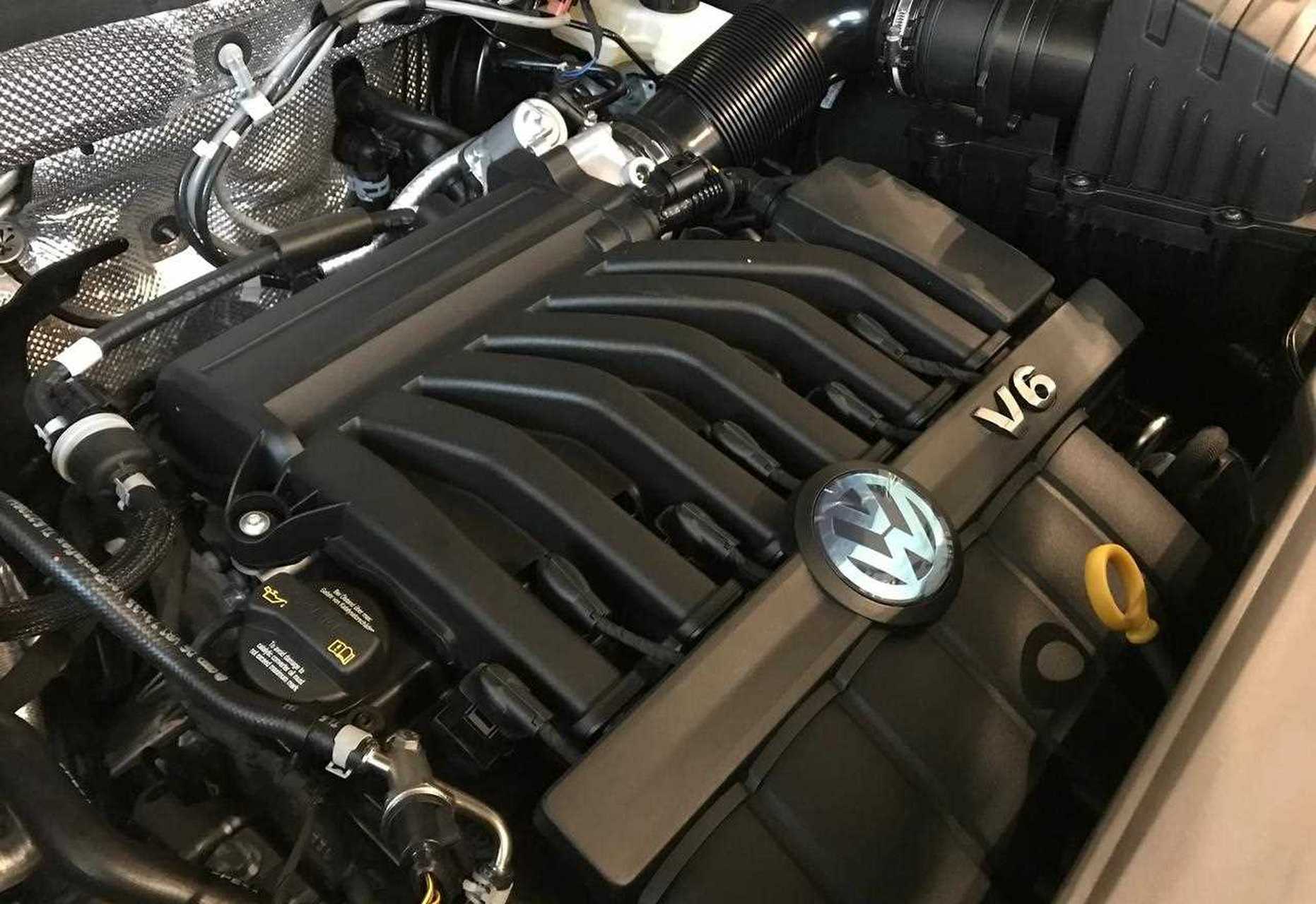 6l vr6发动机,至今仍在美版途昂(atlas)上服役,最大功率206kw(6200rpm