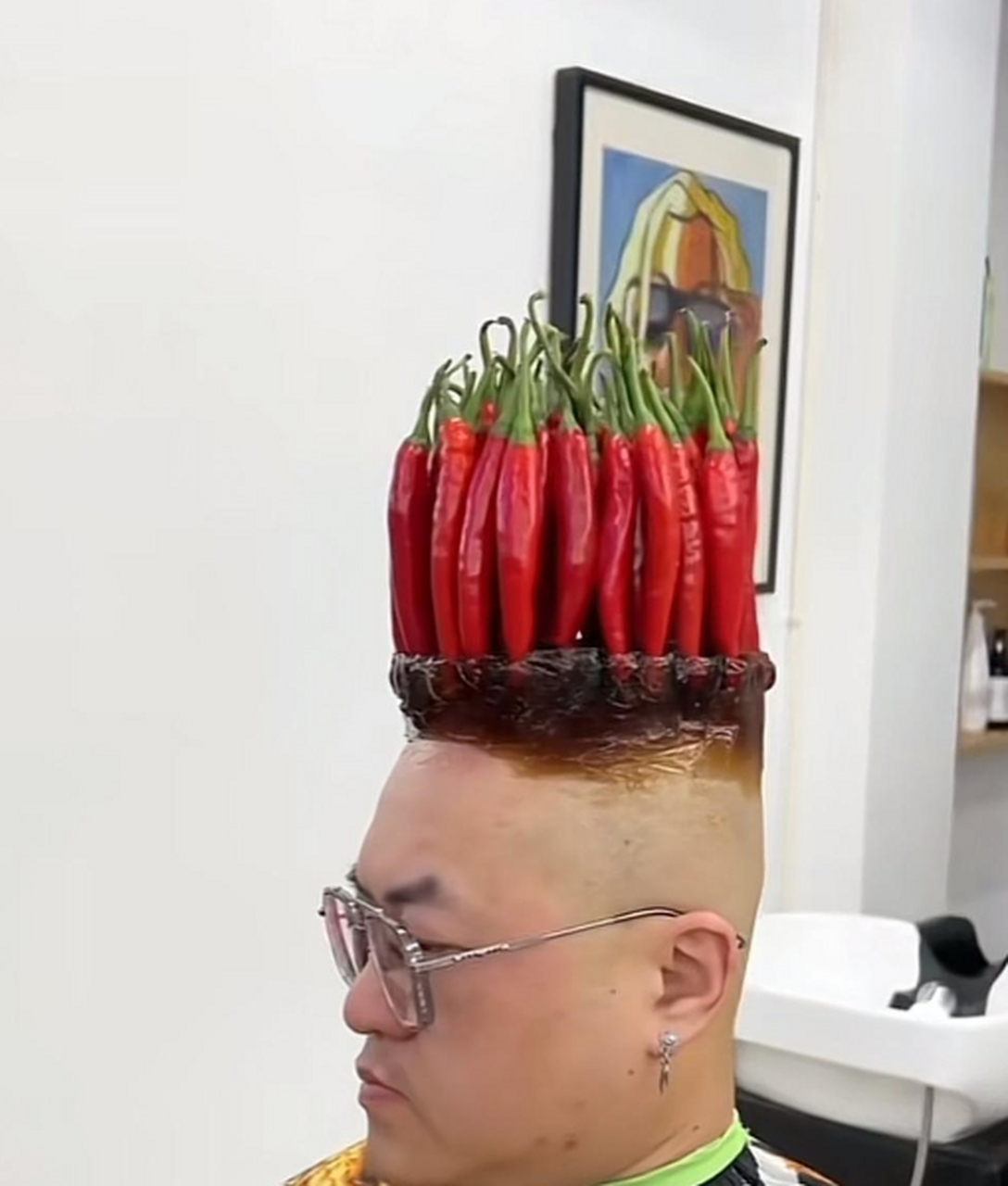 这发型牛,再加一亩,种点茄子和土豆!