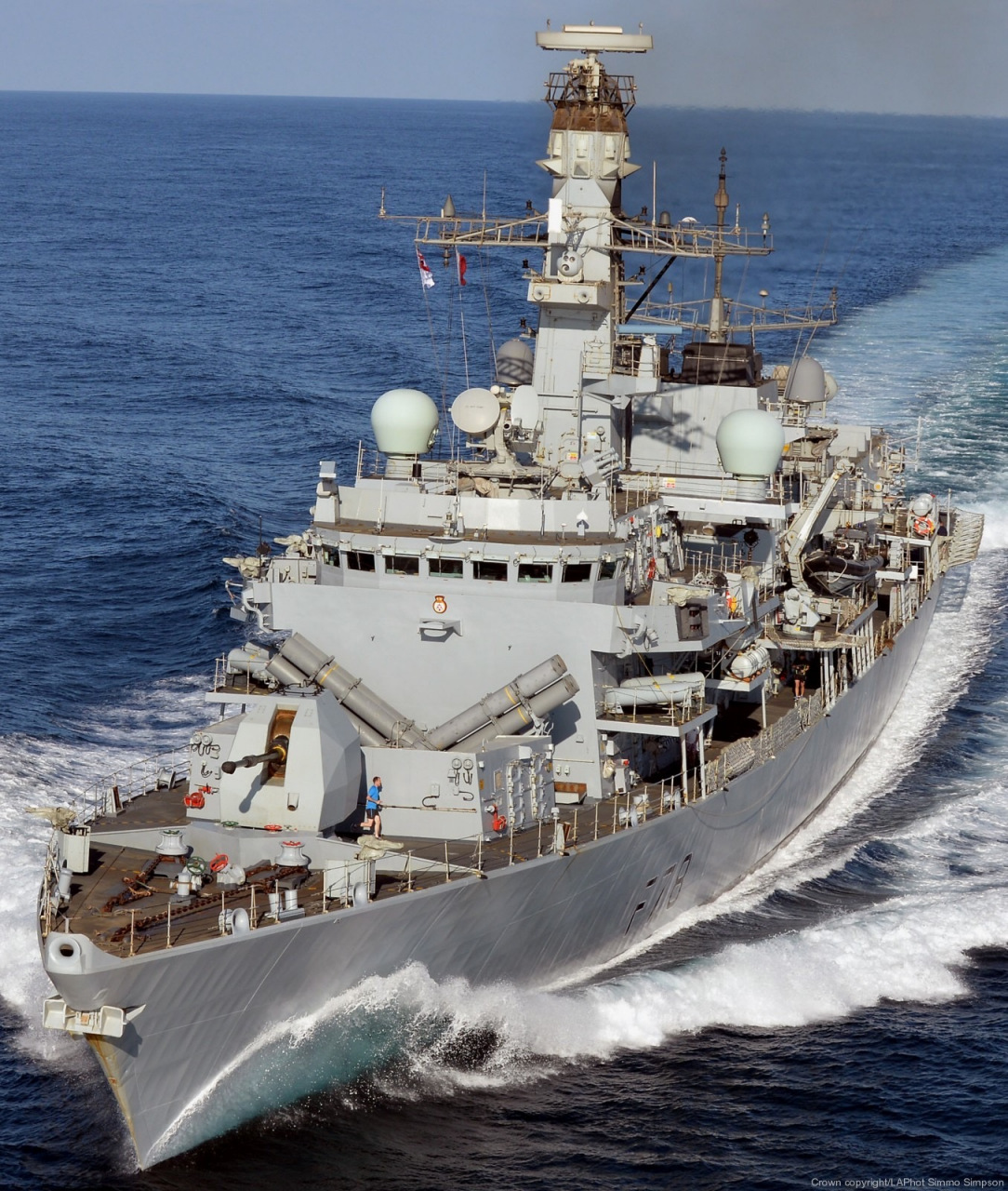 英国皇家海军装备的23型导弹护卫舰,当年这型军舰还是非常先进的