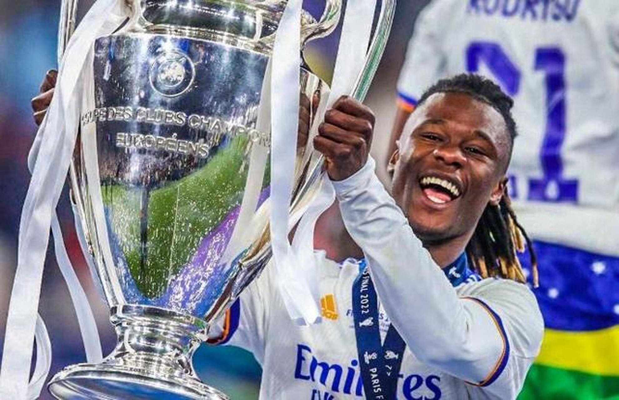 20岁的卡马文加已经在皇马拿到了西甲,国王杯,欧冠,西班牙超级杯,欧洲