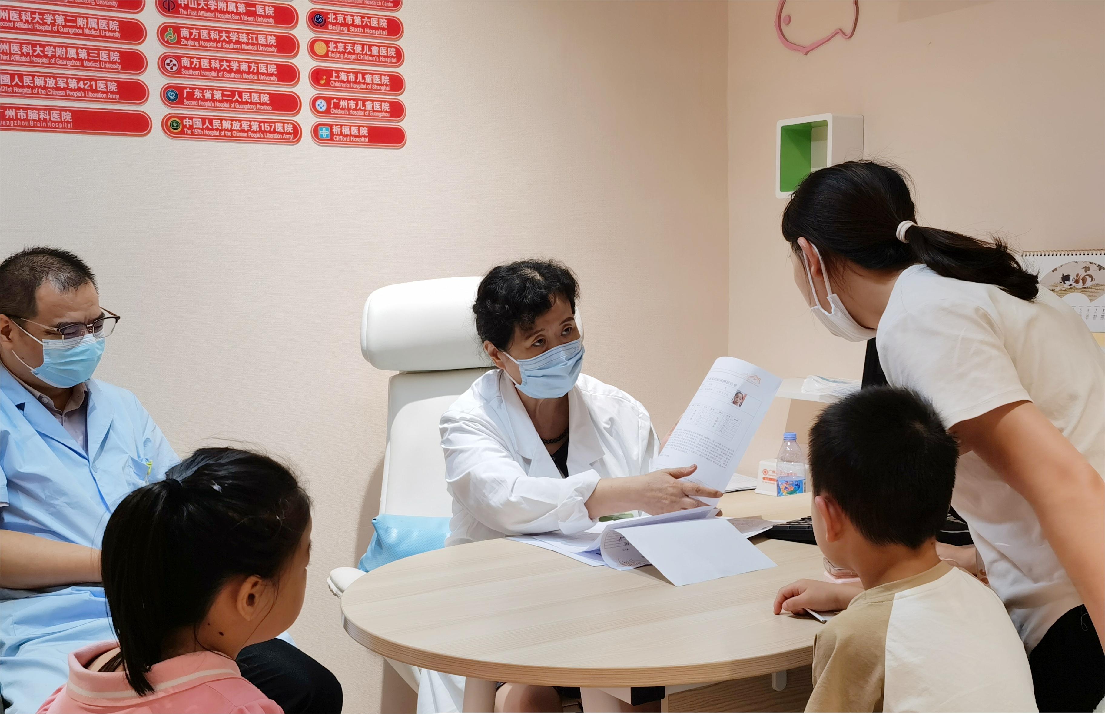 301医院代诊挂号服务儿童看病专人照看，家长格外放心的简单介绍