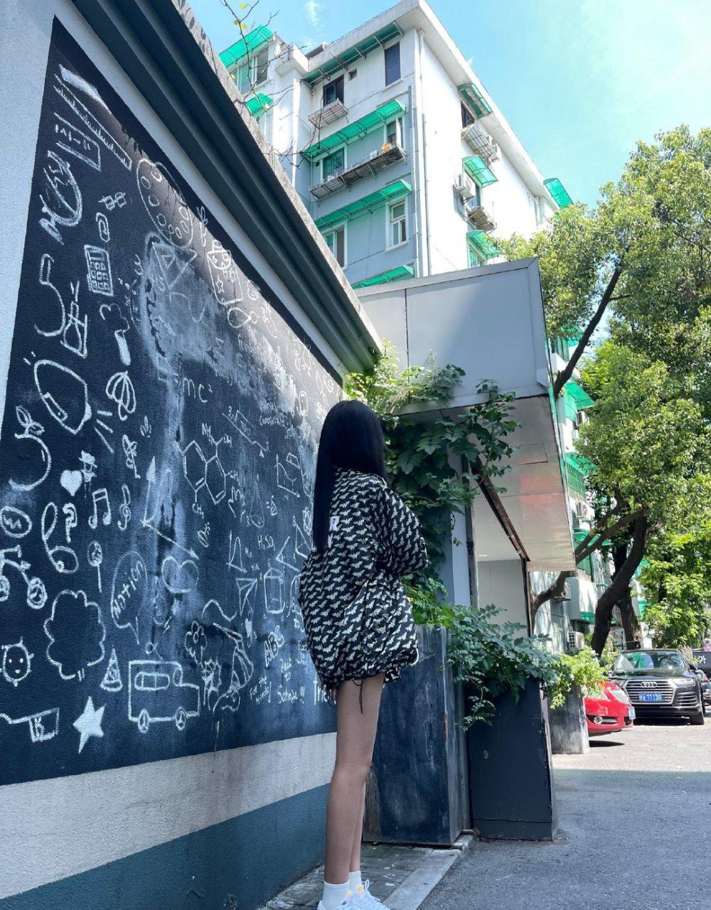 gif创作人# 韩一诺_ 07年 身高174 来自黑龙江