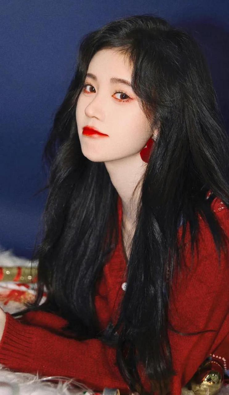 小鞠的圣诞节妆容太美了吧