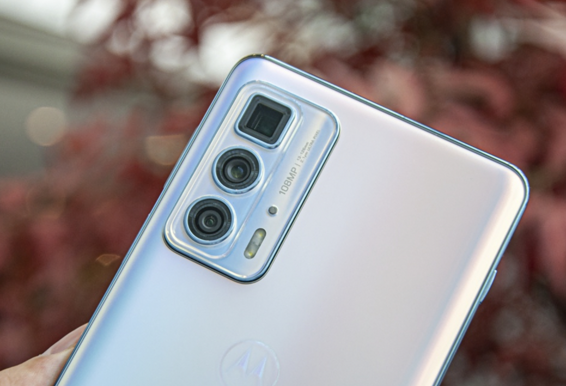 为什么说摩托罗拉edge s pro比k40更值得买 摩托罗拉edge s pro发布的