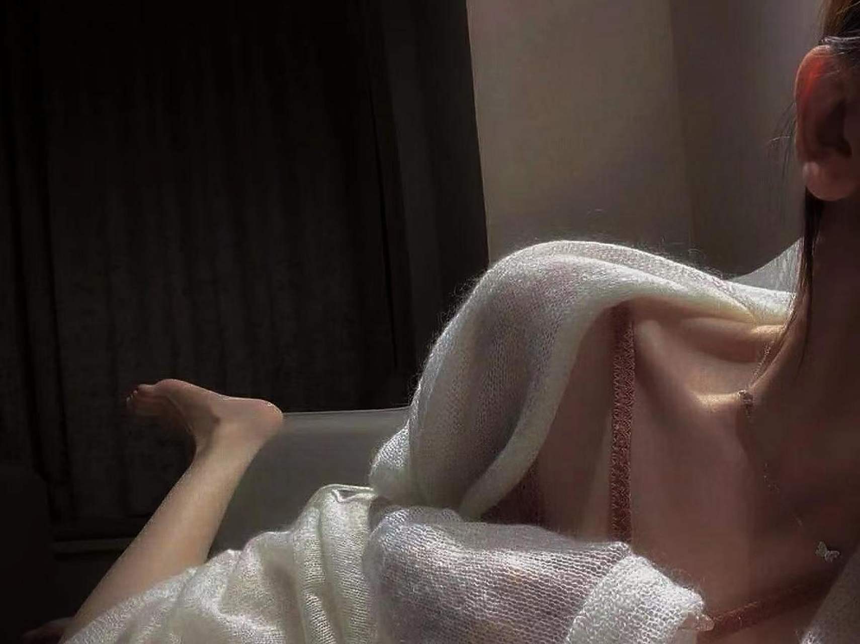 网友:女朋友晚上喝醉了,给我发自拍.她什么意思?