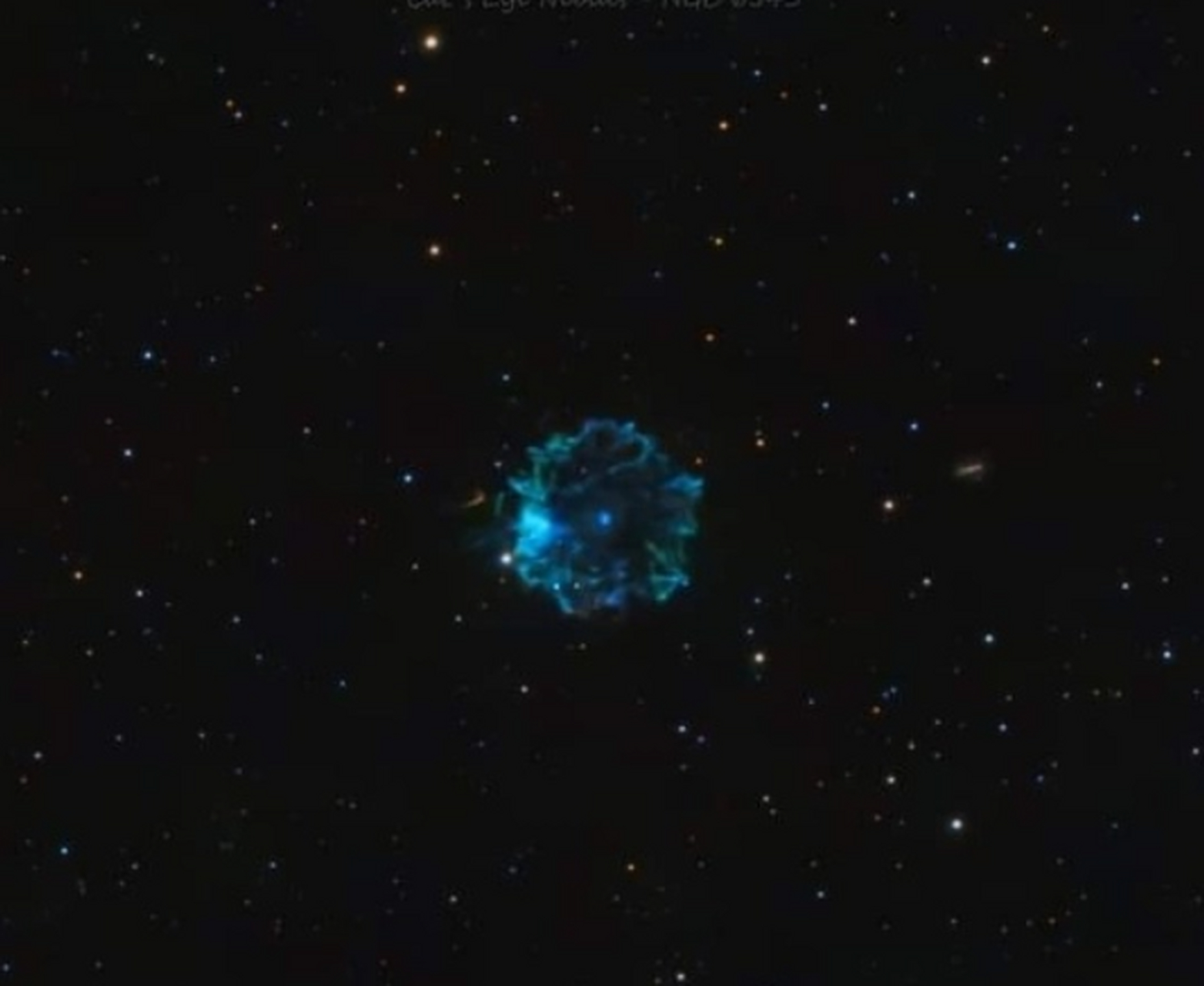 猫眼星云是位于天龙座北部的行星状星云,由威廉·赫歇尔于1786年略 