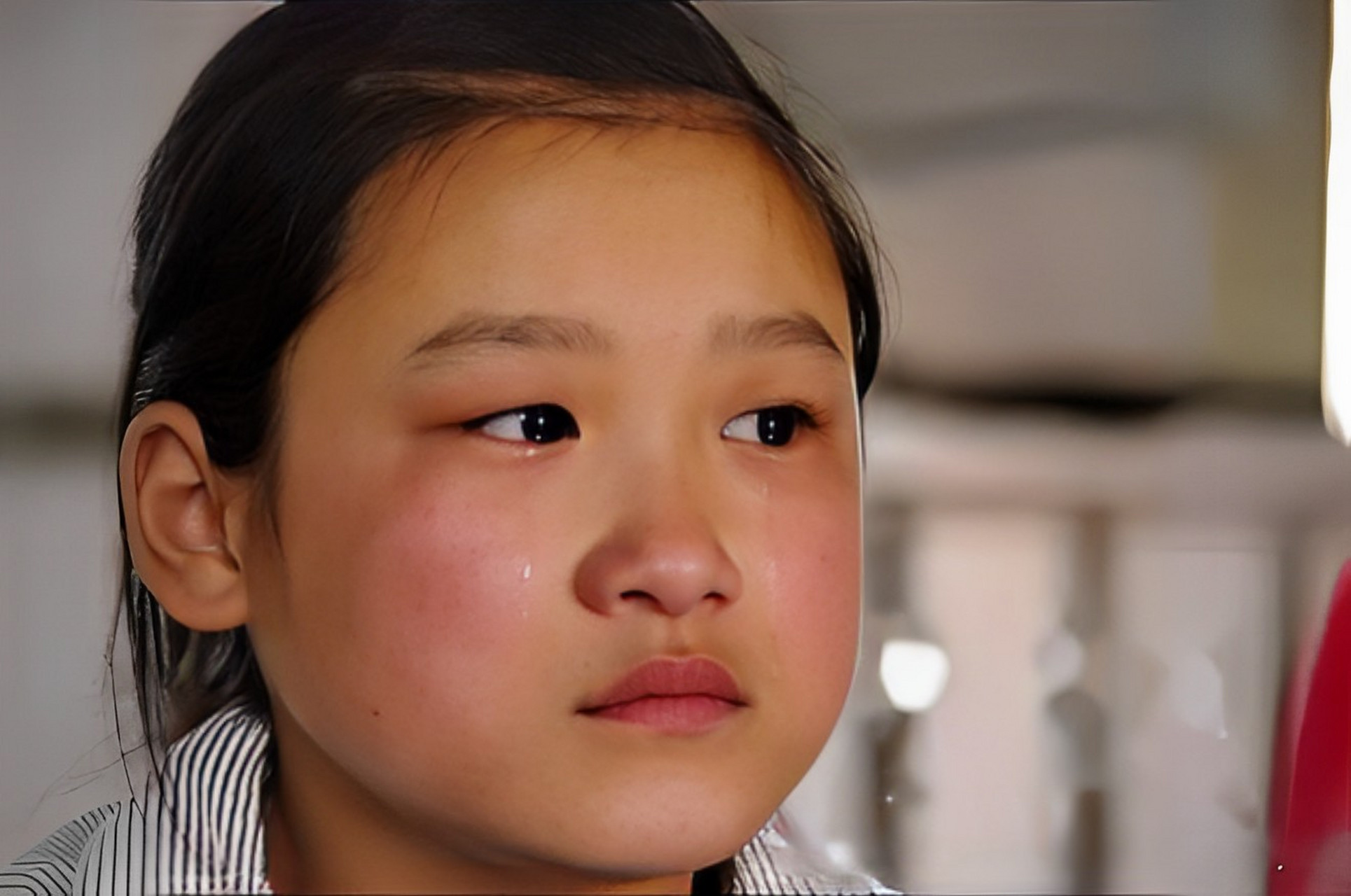 河南男子王某因杀妻入狱并被判处死刑后,10岁的女儿为父亲求情,哭着说