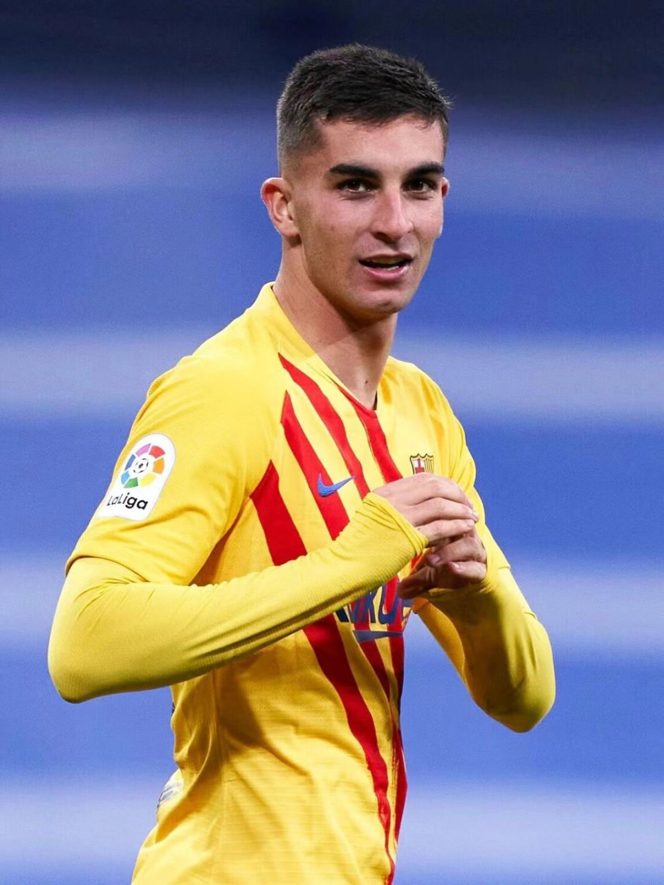 "驸马爷"费兰托雷斯|足坛超新星  费兰·托雷斯(ferran torres),全名