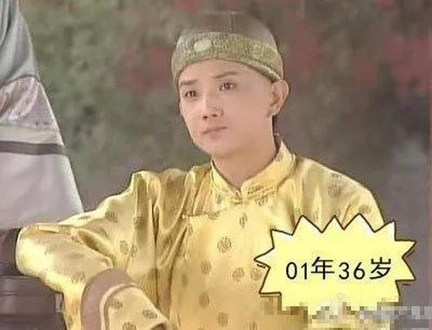 2001年,《康熙王朝》筹拍,迟迟找不到少年康熙的扮演者,导演陈家林急