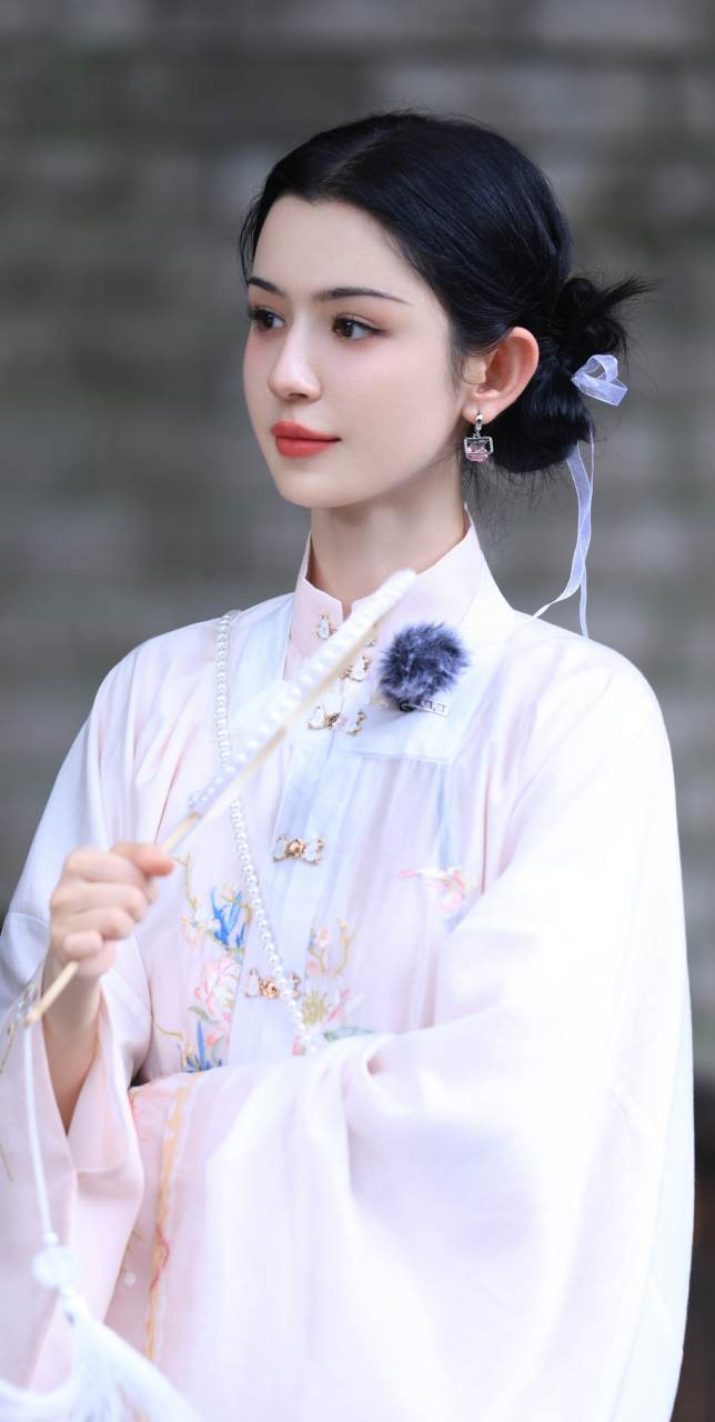 哈妮克孜古风写真,哈小妮变身总理府哈小姐,可爱大小姐降临
