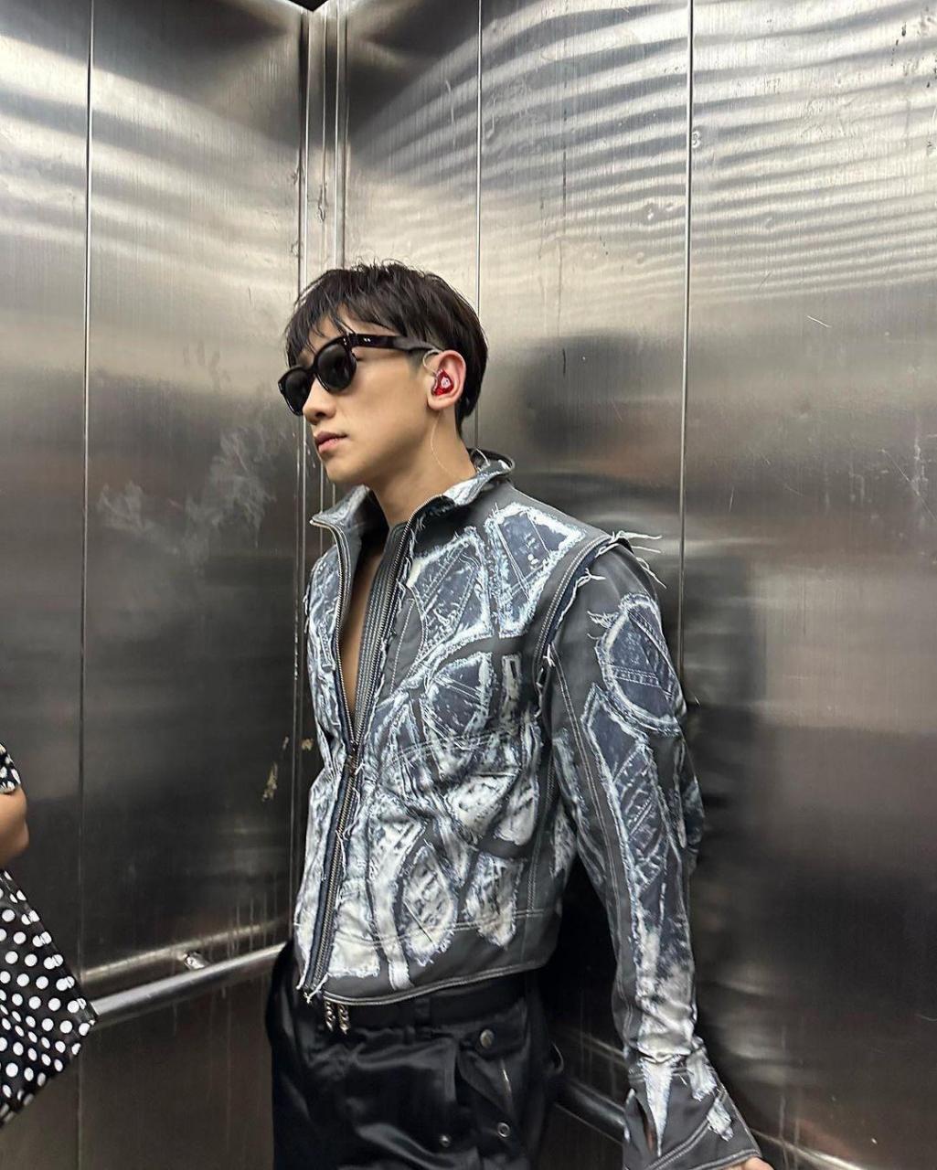 41岁的rain(郑智薰)是亚洲数一数二的天王级巨星,2017年与金泰希结婚