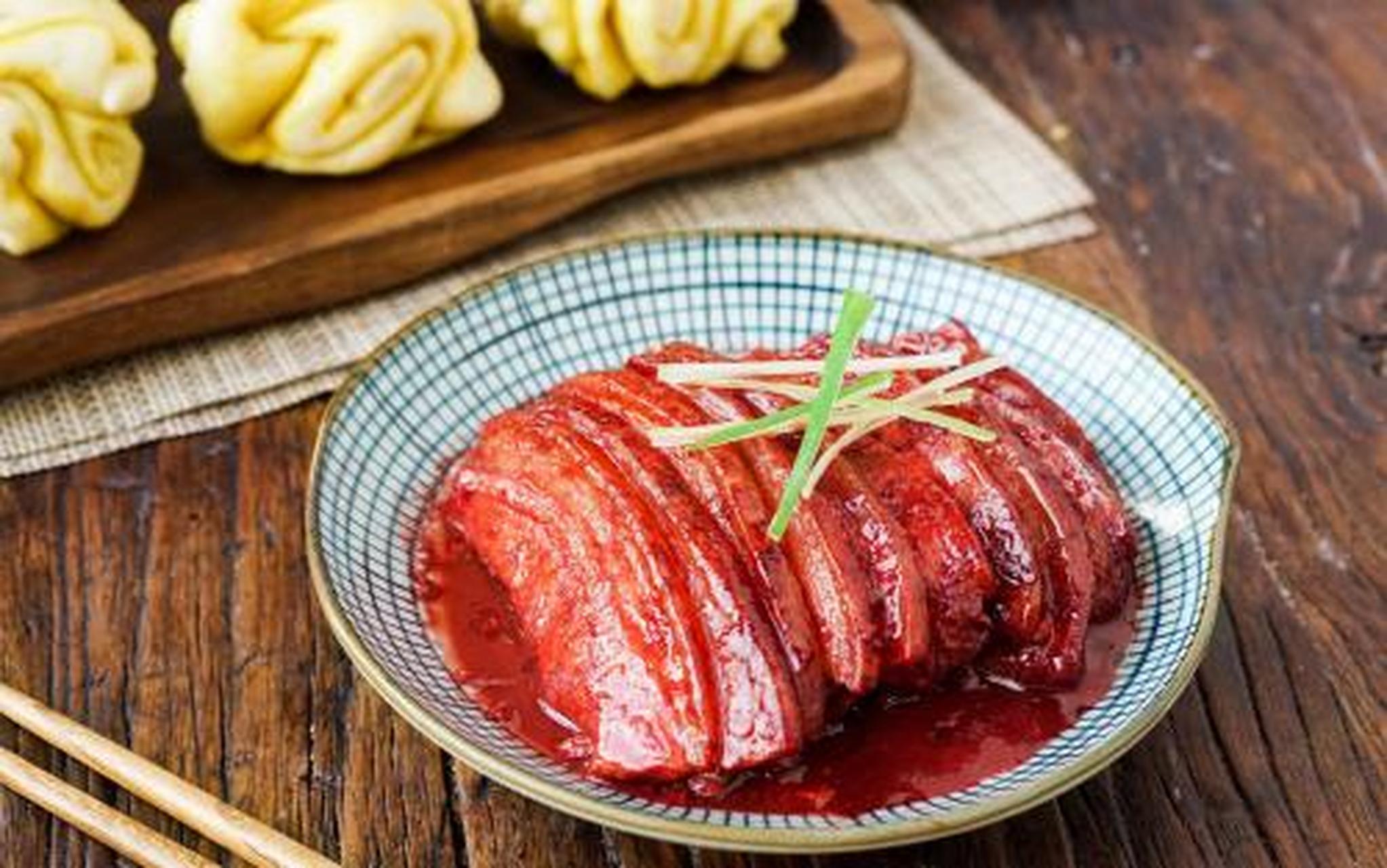 探秦商,品陕味# #城市情报员# 糟肉:糟肉是陕西传统风味菜品,又谜蒸