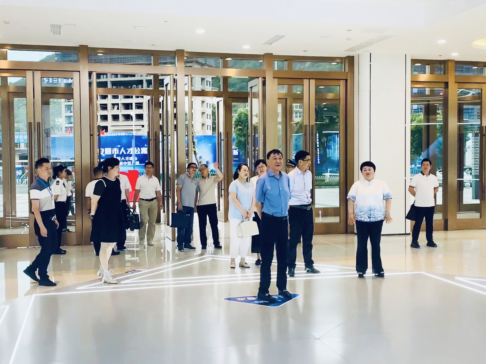 前行科创·安顺 贵州省税务局党委书记,局长钟油子一行莅临011科创谷