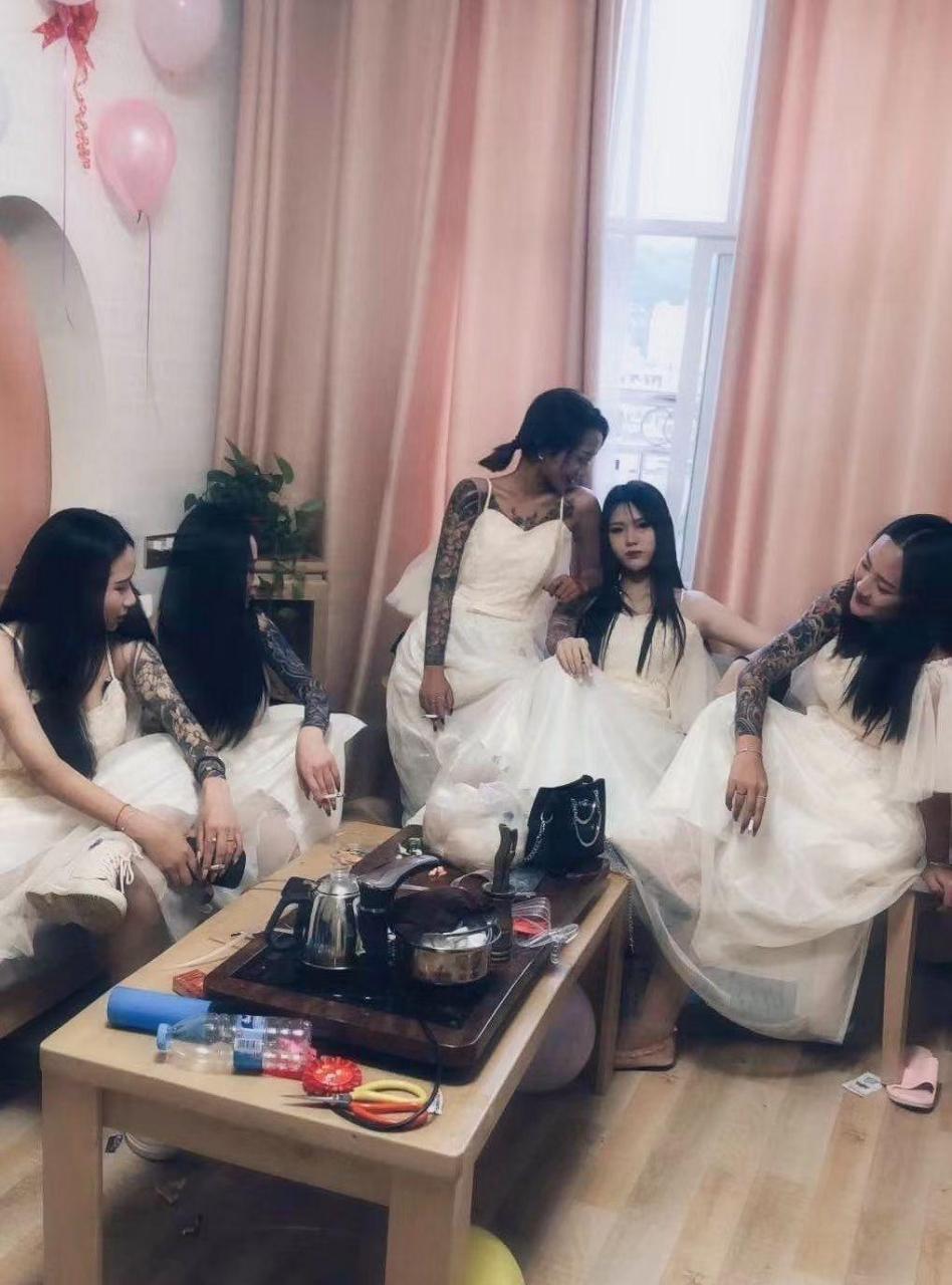 我想看看伴郎团