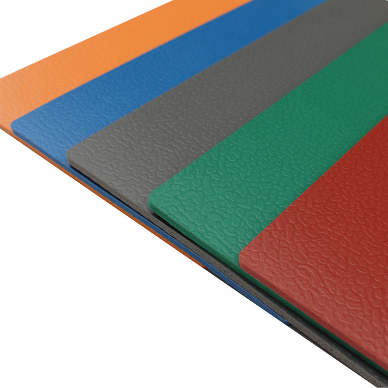 室外地胶有多种靓丽色彩可供选择,并且支持个性化定制,可轻松添加标识