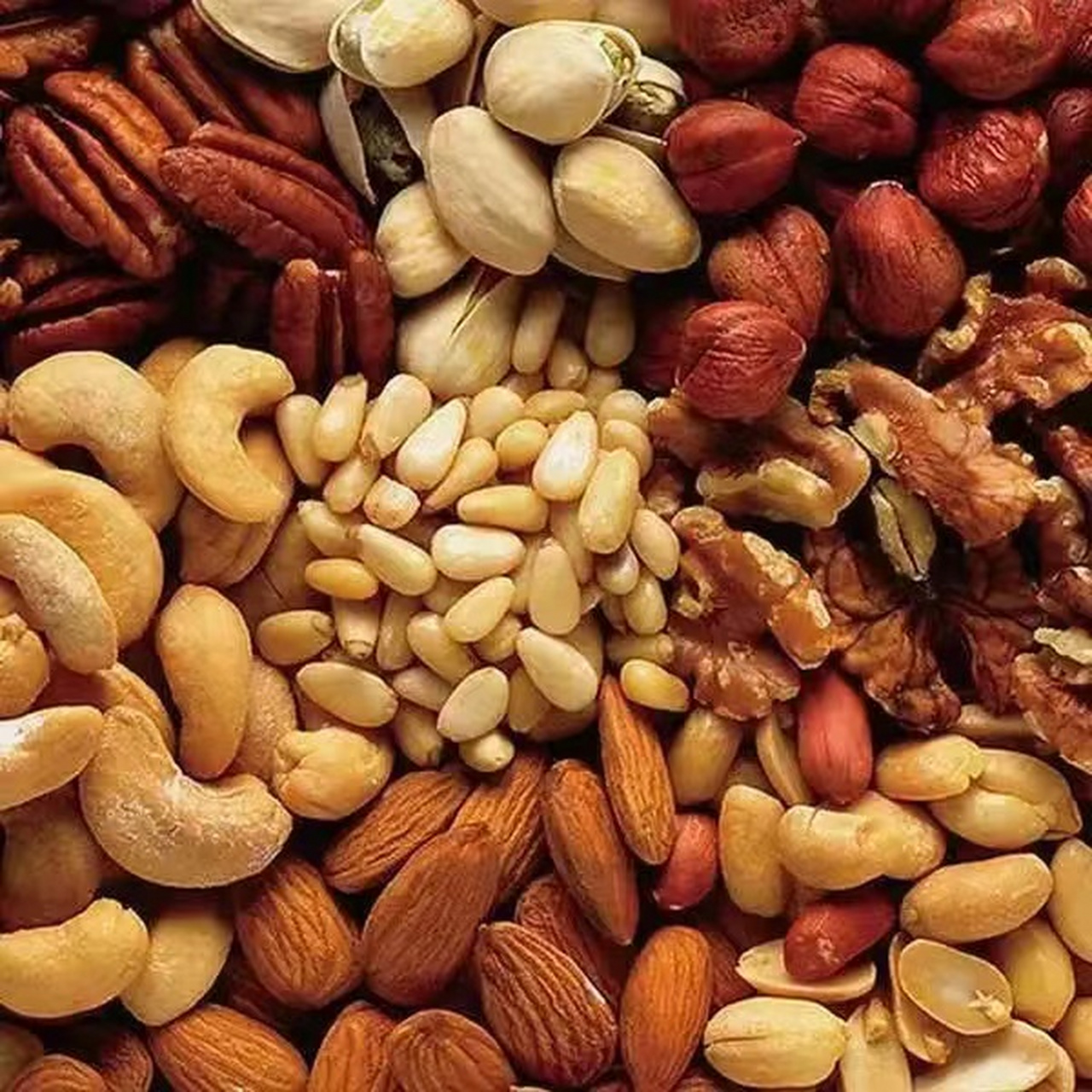 肝硬化患者不能吃的食物有以下几种: 1,坚果类食物或者硬的干粮之类的