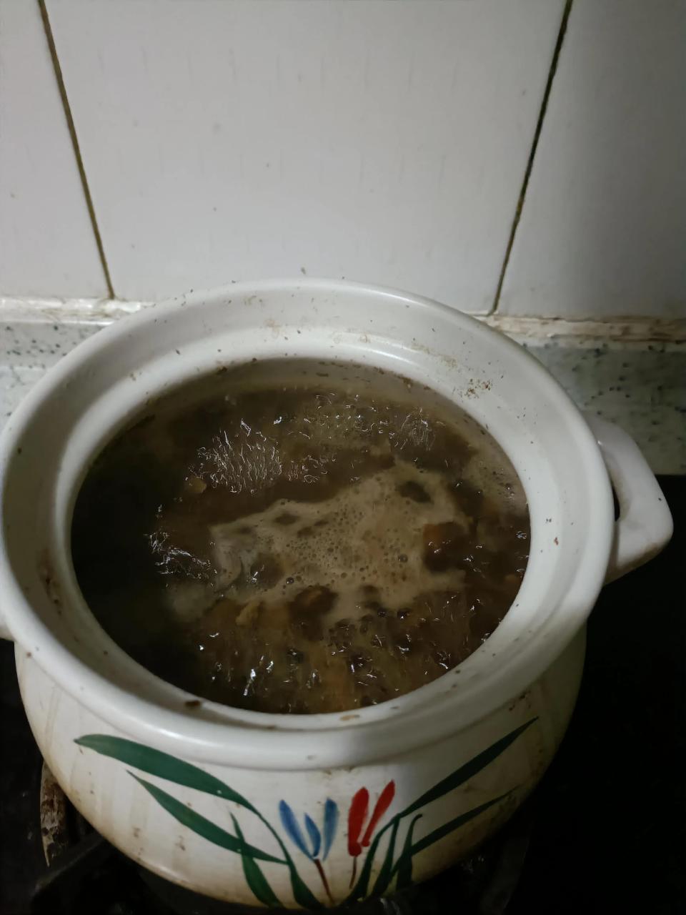 又熬中药了,虽然失望过很多次,这次又鼓起勇气抓7副,这次自己熬,看看7