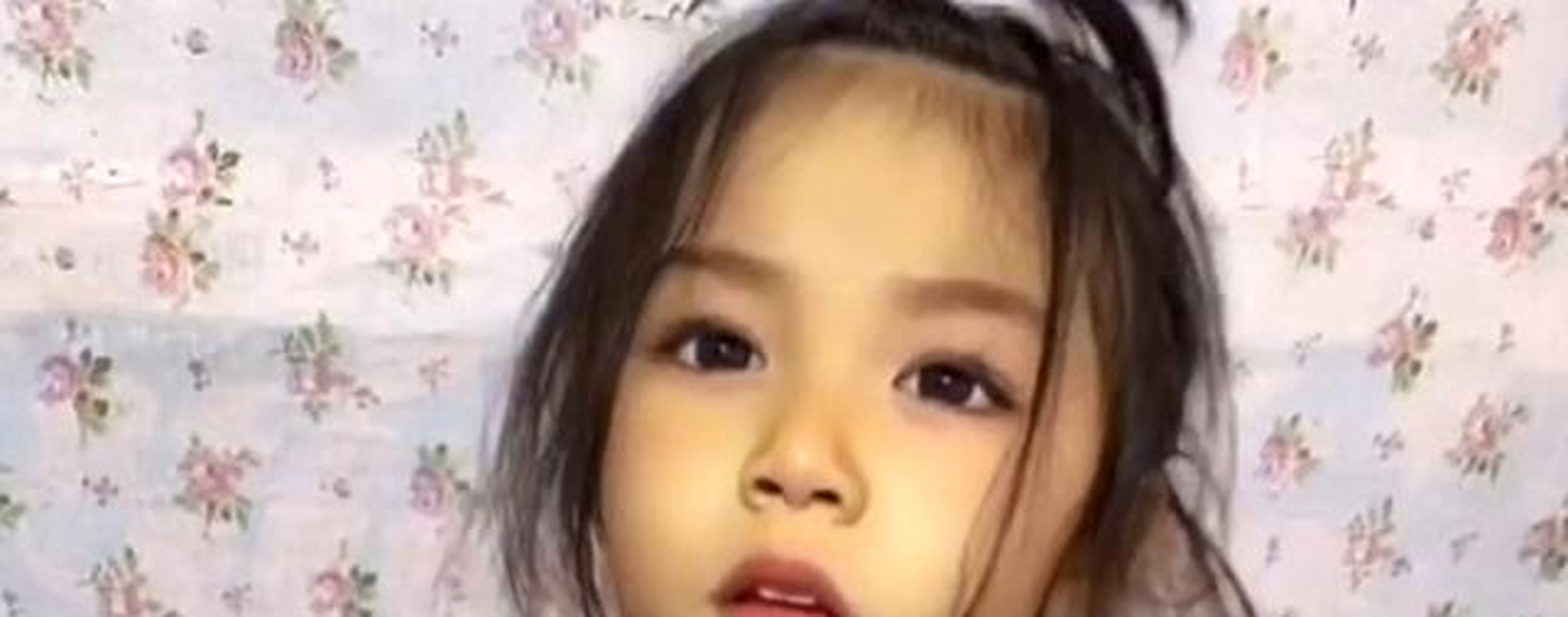 现在妮妮已经四岁了,但是很可惜因为患有神经退行性疾病伴脑铁沉积6型