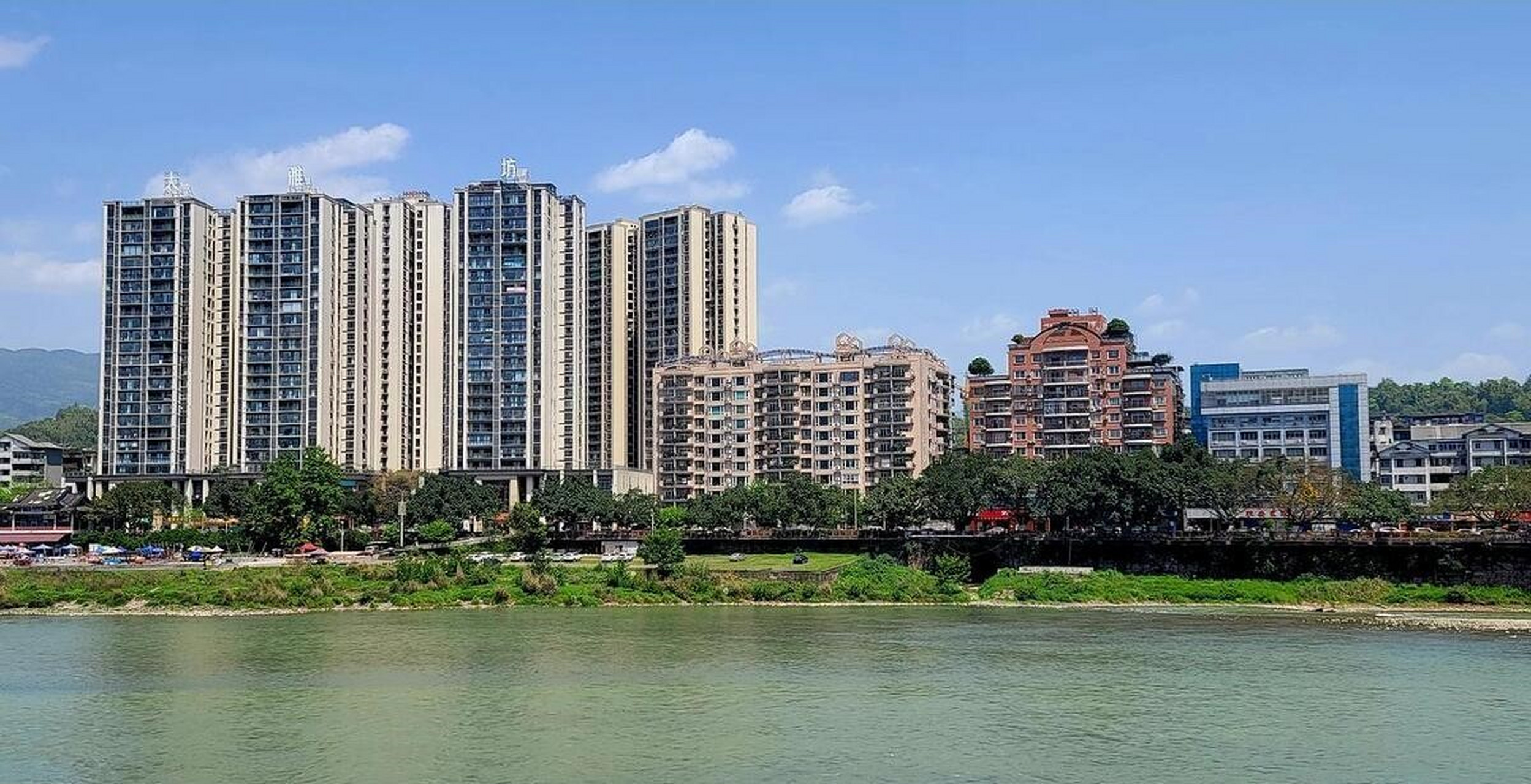 热ai生活季#雅安市还拥有国家级风景名胜区毕棚沟,每年秋天来临就是