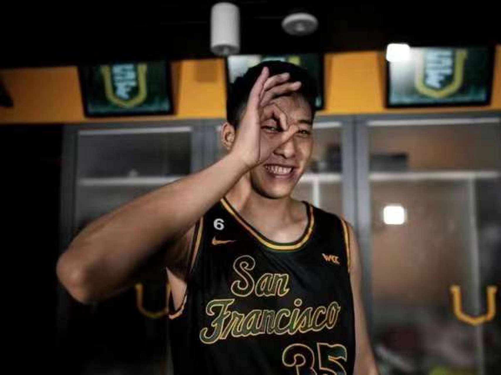 留洋球员王俊杰近日接受专访时表示,自己已经拿到了7所ncaa 一级联盟