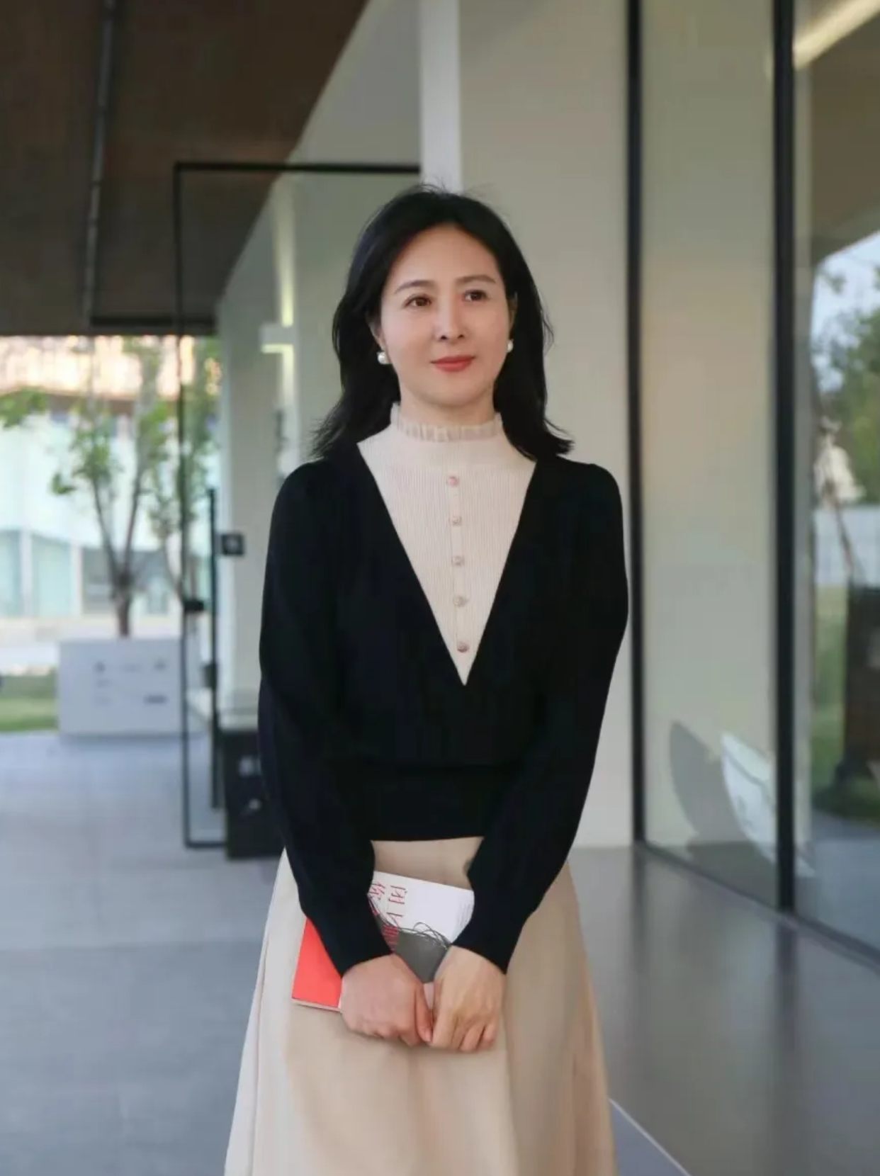 她有一个女儿,名叫小丽,是她心中的宝贝