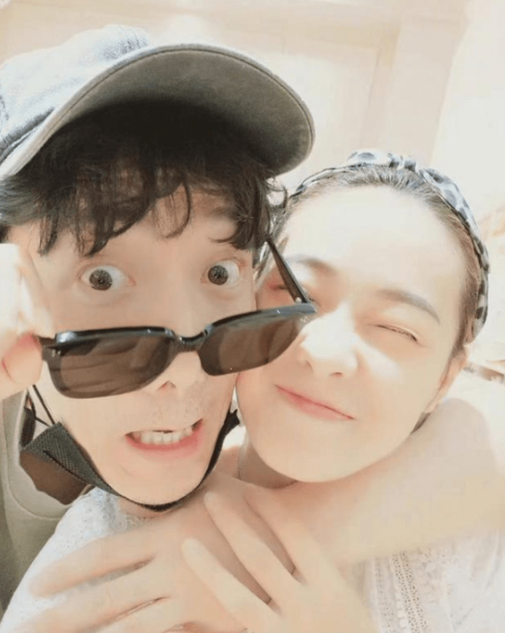 刘翔38岁生日,和老婆吴莎贴脸合照,前妻葛天早已不是当初的模样