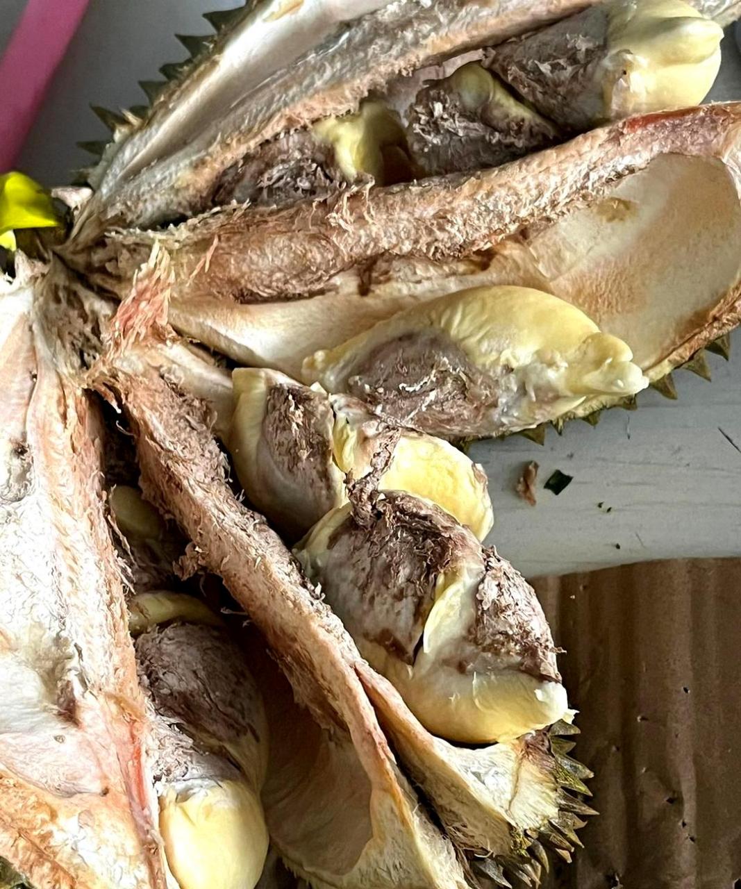 请问这种榴莲是否已经变质?