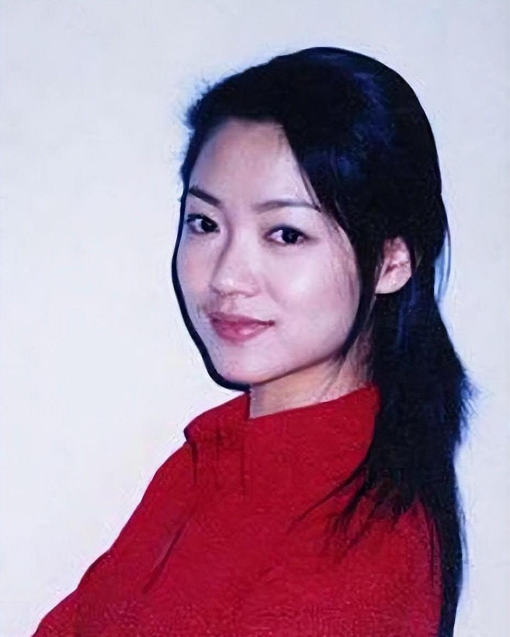丁玲,外来媳妇本地郎里的常香兰,她与老公,都已是白发苍苍