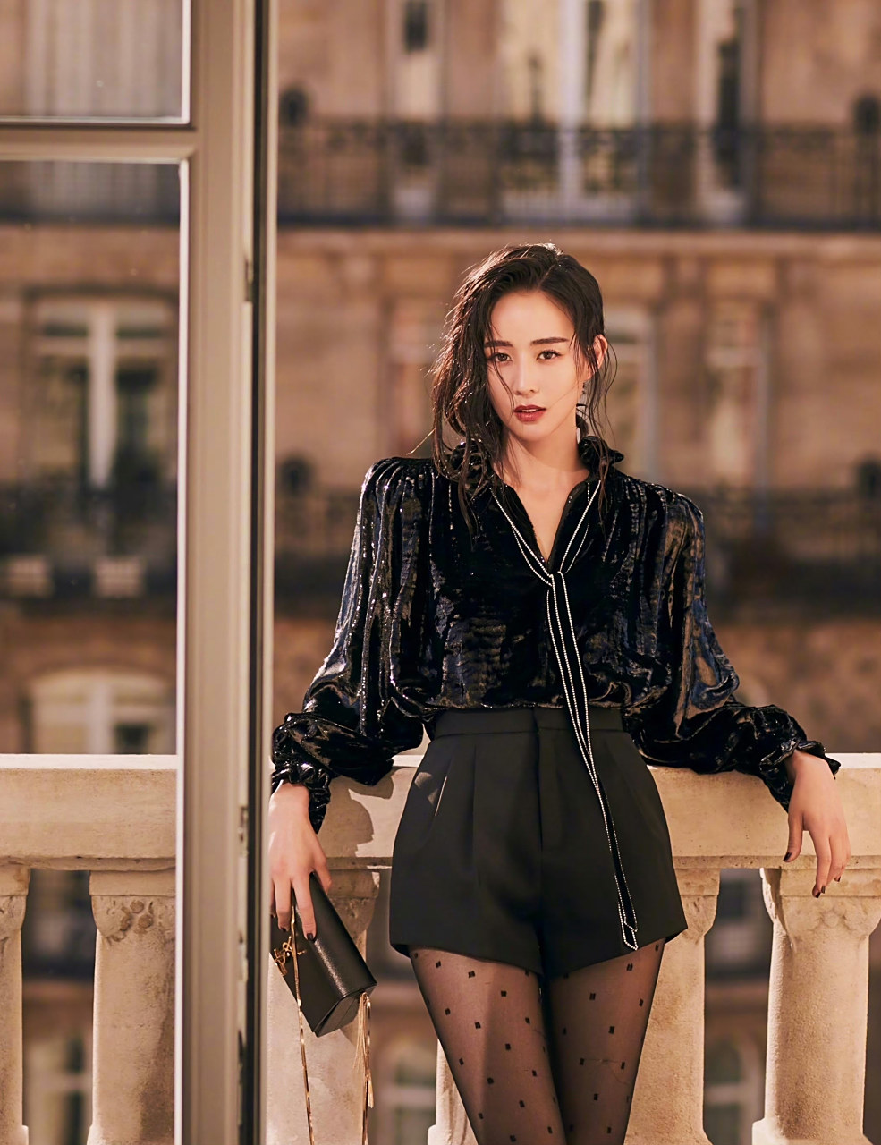 张钧甯黑丝美腿,街拍好辣#张钧甯