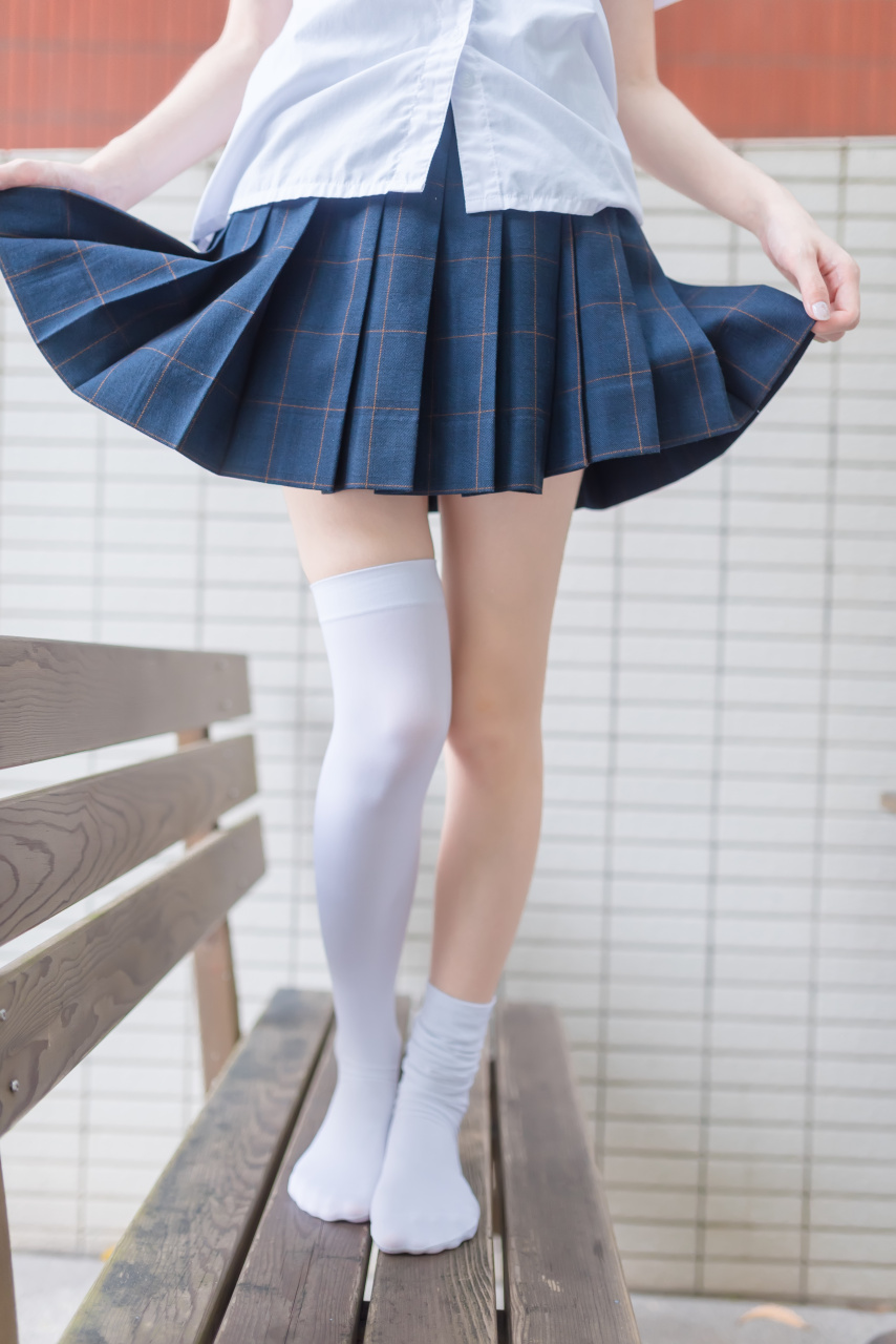 白丝小脚脚太好看了#白丝