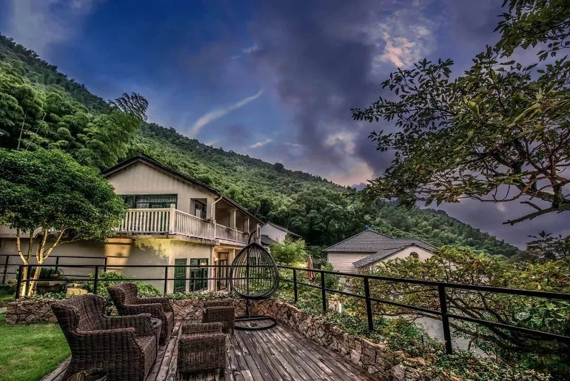 太阳客栈:山东日照市首个以"太阳文化"为核心,十二星次和二十四节气为