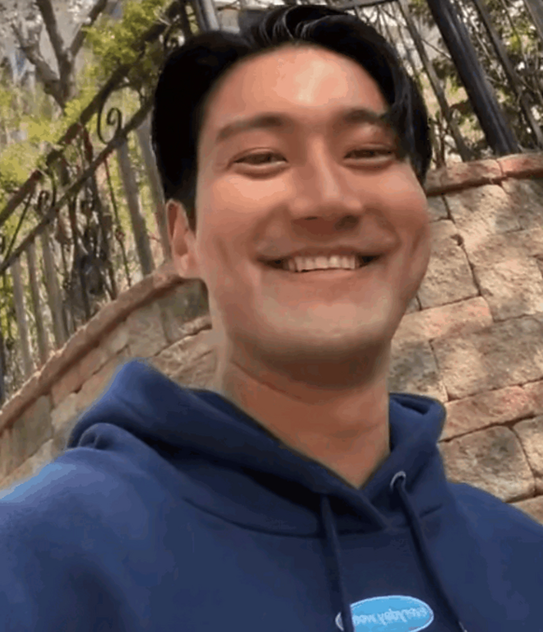 韩国男神爱豆崔始源已经发福成这样了,差点认不出来