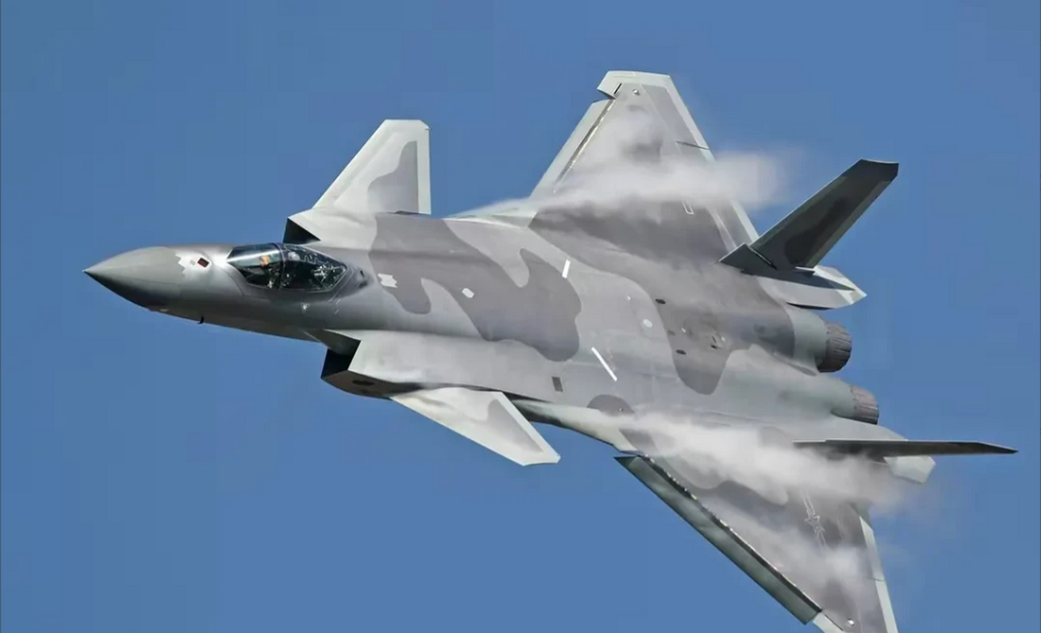 歼11d属于歼击机系列,空战有优势.