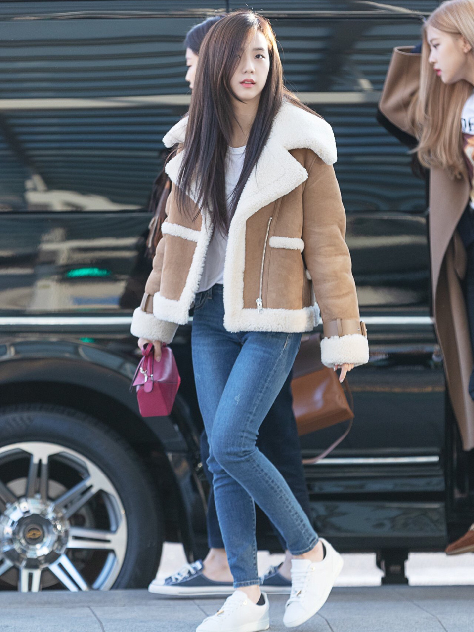 blackpink成员穿搭 kimjisoo金智秀日常私服穿搭分享 外套:allsaints