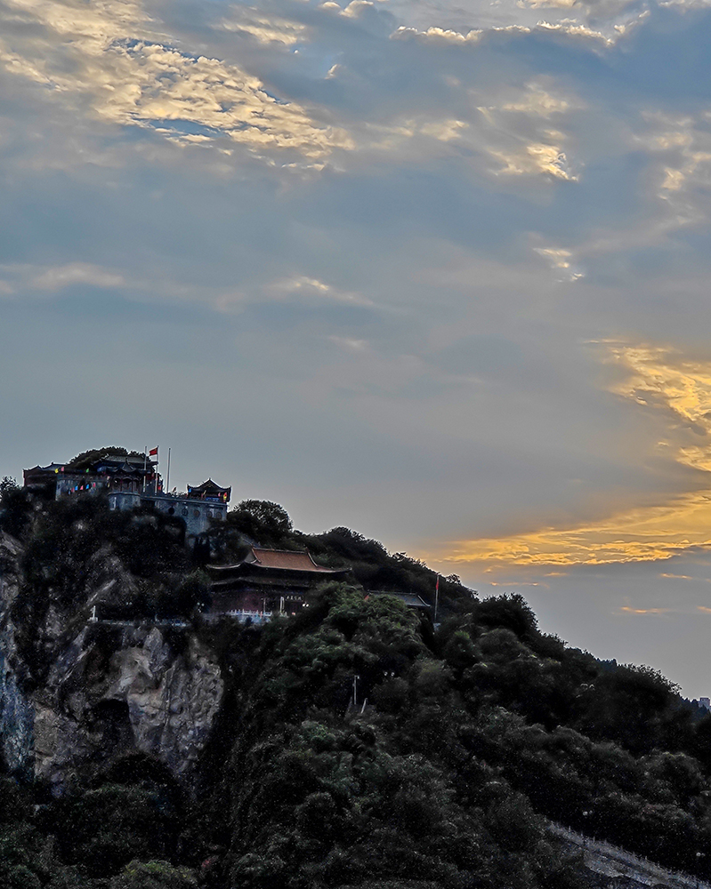 真武山【原创】 真武.@色影光赋baijia的动态