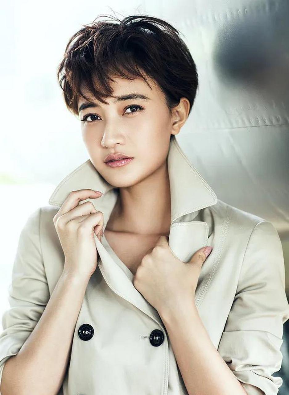 演员阎娜,10张精美的照片