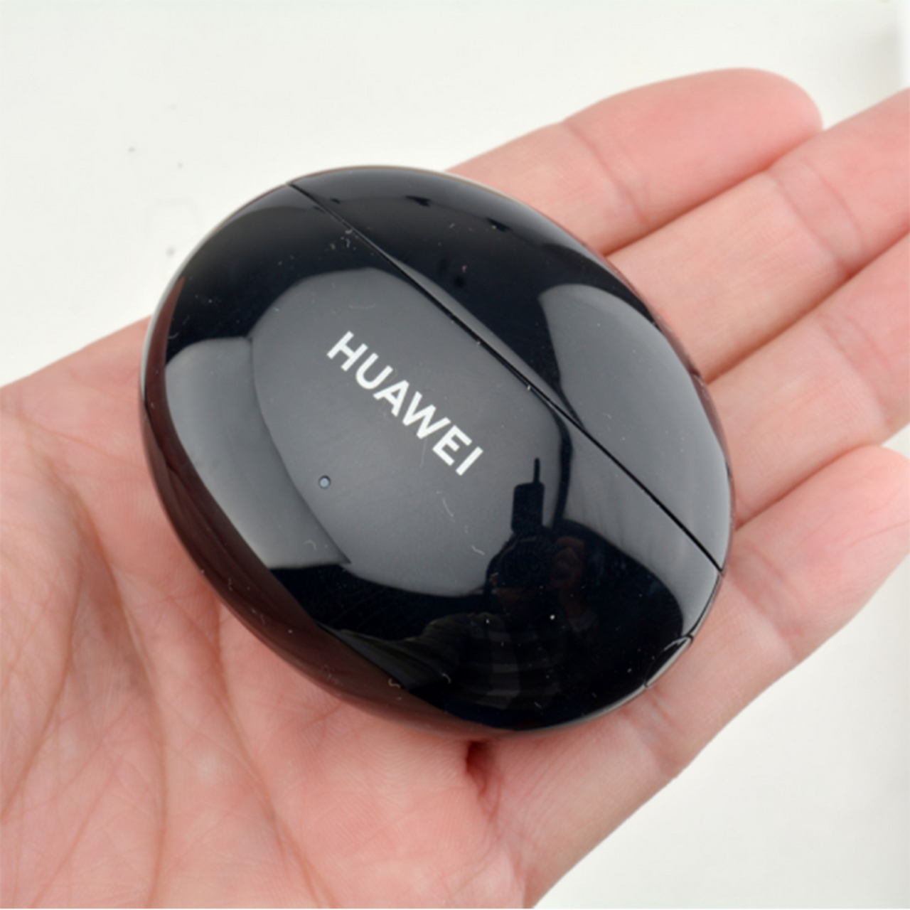 为了能愉快的听歌,我给自己安排了这款华为freebuds4i蓝牙耳机,体验了