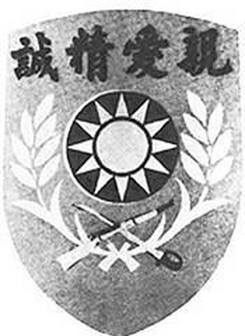 黄埔军校是黄埔陆军军官学校的简称,位于我国南方最大城市——广质行