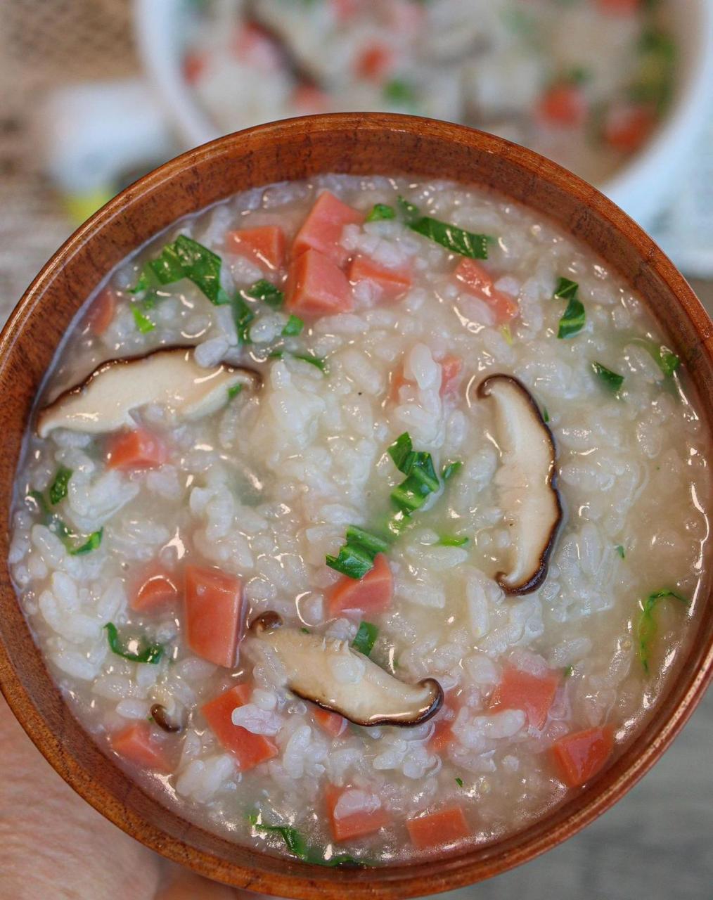 比我家楼下的粥铺味道还好～ 95准备食材 青菜火腿香菇 95做法