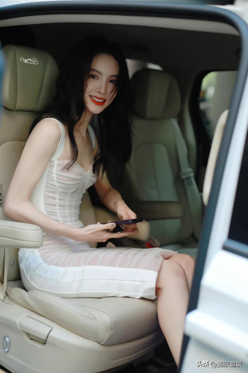 金晨又白又美[心] #金晨# #说ta# #娱评大赏# #八卦手册