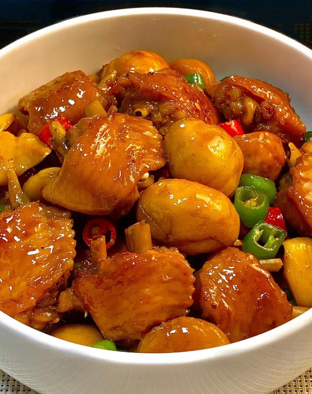 我要向全世界安利这道菜,好吃哭6015【板栗烧鸡翅】怎么做 →食材