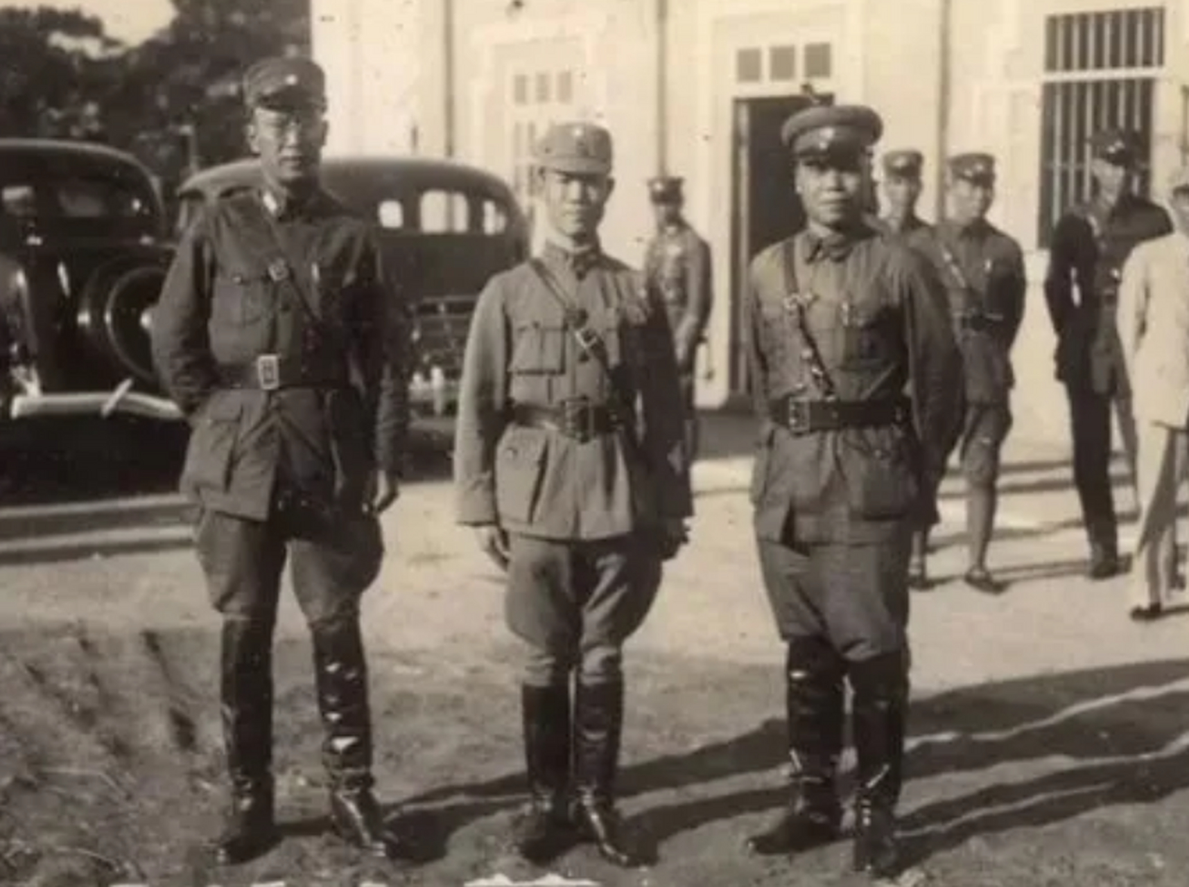 "76号"特工吴四宝最后的日子:坏事做尽令人发指,死于一碗面条  吴四宝