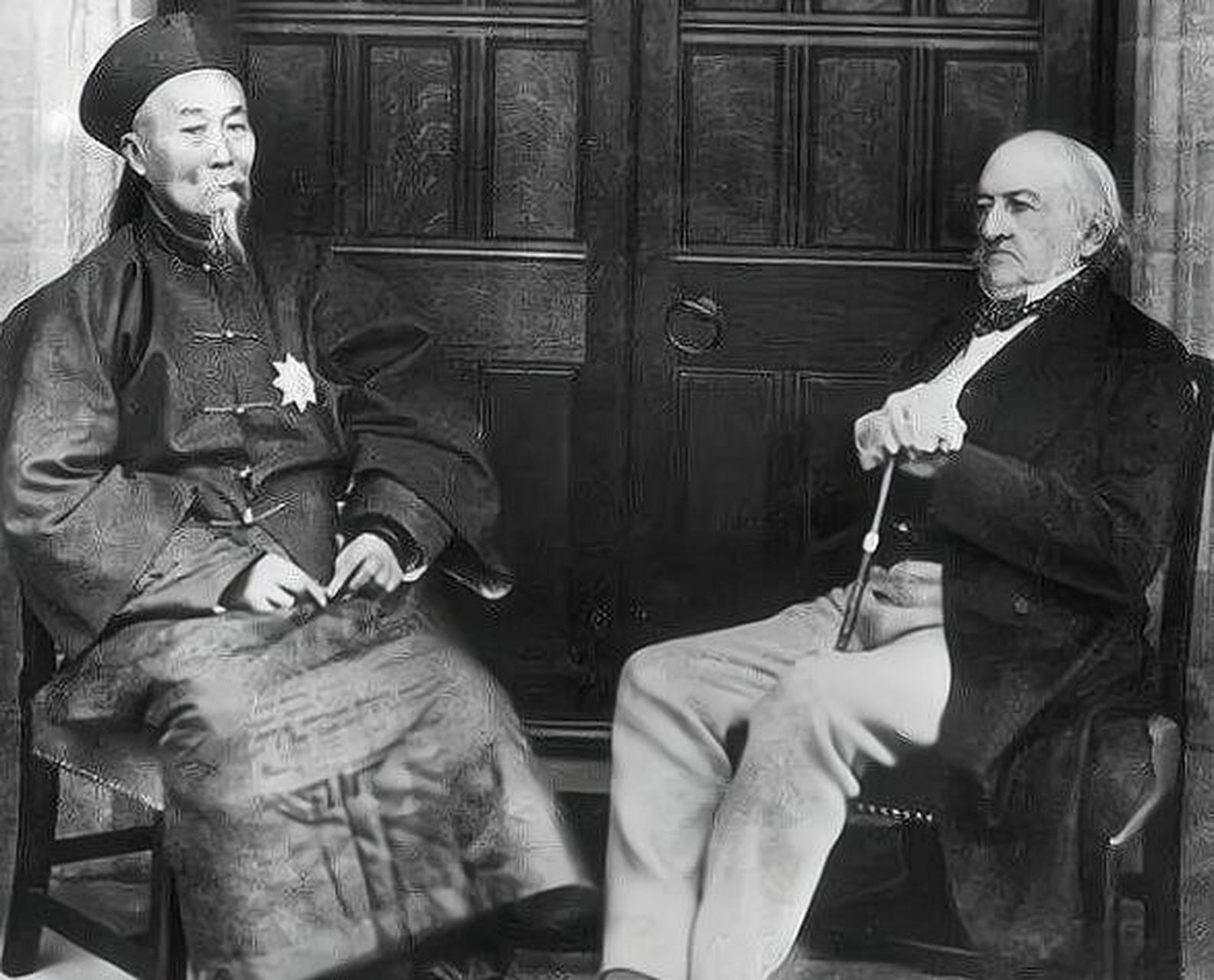 1901年,年逾七旬的李鸿章再次走上了漫长的谈判之路,与远逃西安的慈禧