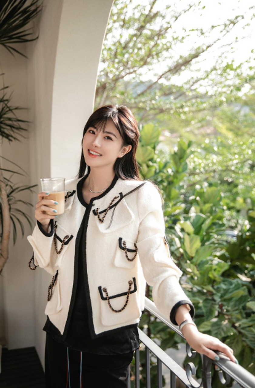 女神 牟星 小家碧玉!皮肤白,气质佳,颜值高!